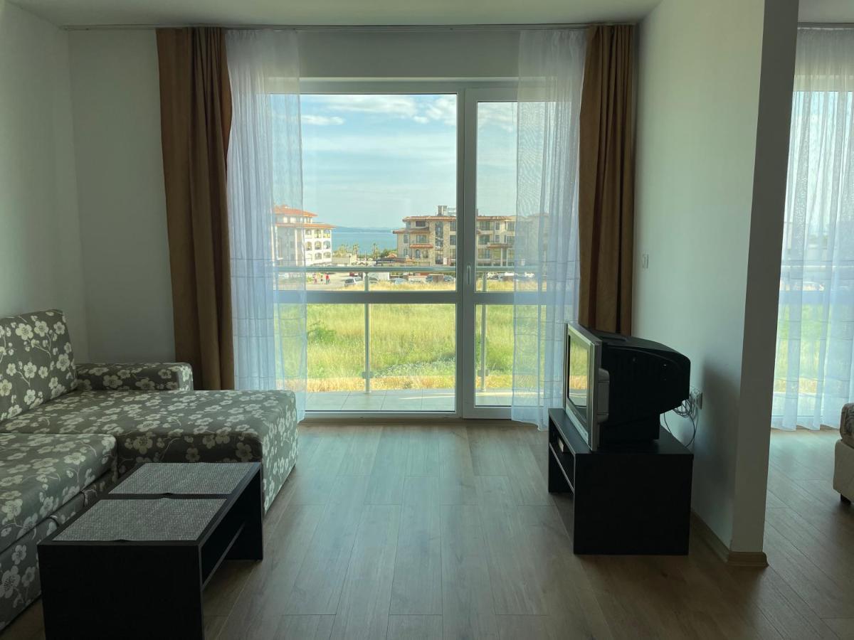 Апартамент В Сарафово Apartment Burgas City Exterior foto