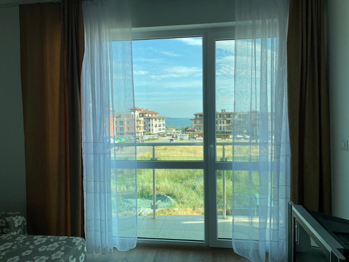 Апартамент В Сарафово Apartment Burgas City Exterior foto